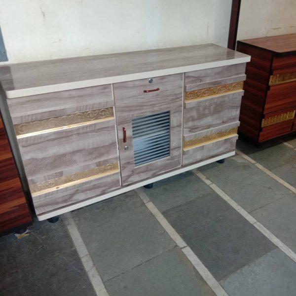 Tv cabinet half (5 Feet)
